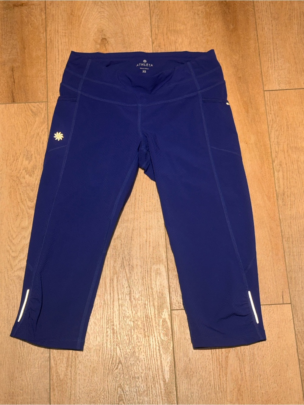 Athleta Girls Navy Blue Capri Performance Leggings 🔺